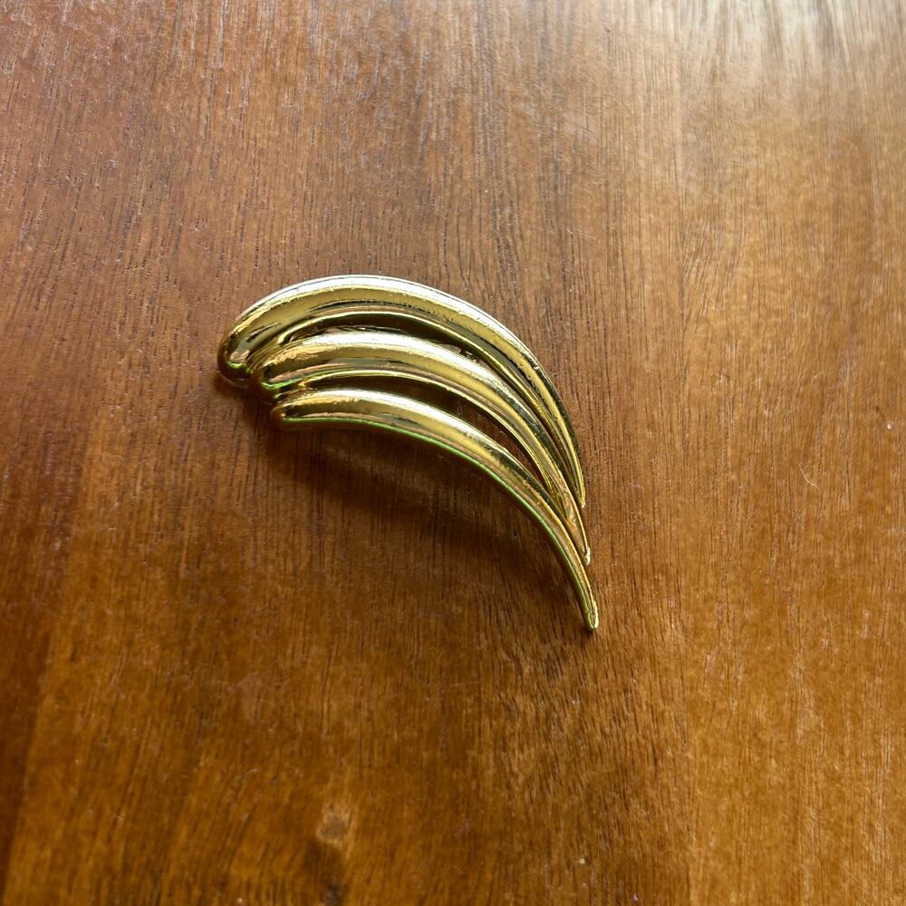 Vintage Piscitelli Signed Gold Tone Swish Brooch | Triple Arch Modernist Pin